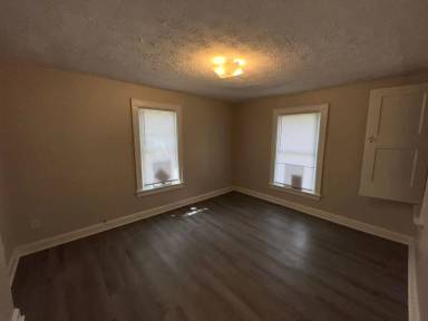 Main picture of 693 N Dawson Ave