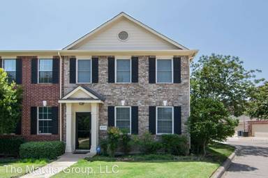 Main picture of 4135 Kyndra Cir