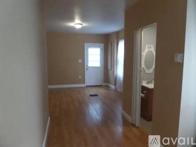 Main picture of 6 Dubois St