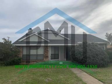 Main picture of 322 Quail Hollow Dr
