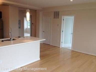 Main picture of 329 Rhode Island Ave NE