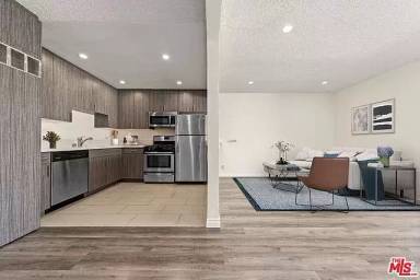 Main picture of 255 N Union Ave