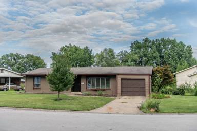 Main picture of 1328 Chargene St