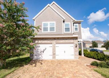 Main picture of 2670 Fawn Point Dr