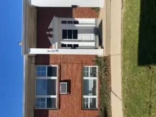 Main picture of 157-709 Maple Ave