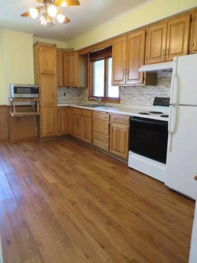 Main picture of 530 Irvine St