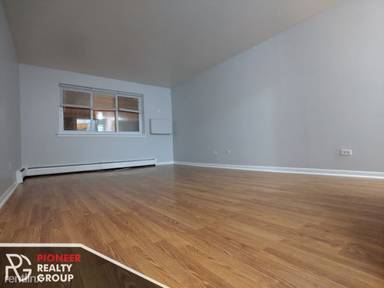 Main picture of 1040 W Hollywood Ave Apartments