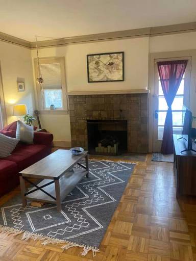 Main picture of 5202 Mason St