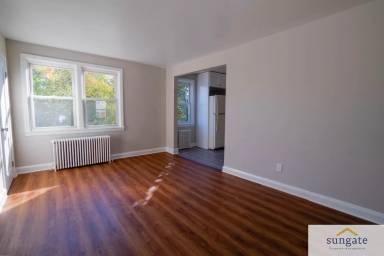Main picture of 1410 Dartmouth Ave