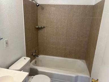 Main picture of 1219 Knight St