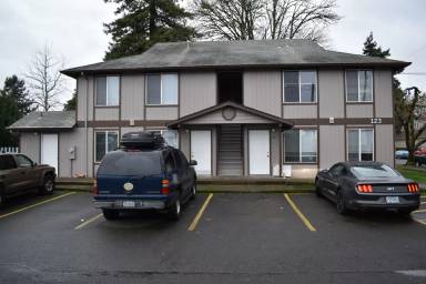Main picture of 123 E Elmore St