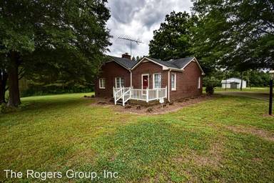 Main picture of 382 Fuller Rd