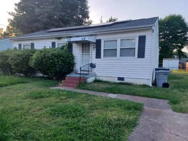 Main picture of 4806 82nd St