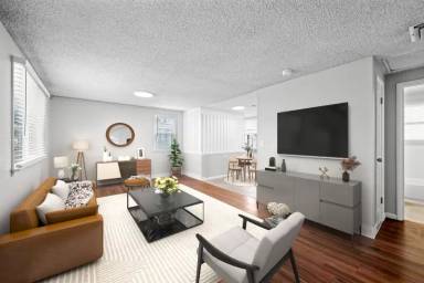Main picture of 4570 W Center Ave
