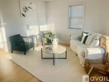 Main picture of 714 Hurricane Rd