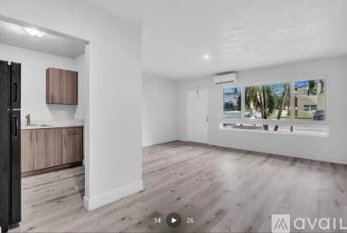 Main picture of 2781 SW 2nd St