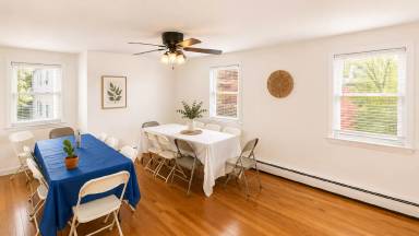 Main picture of 383 N 10th St