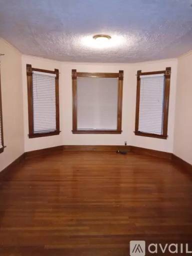 Main picture of 49 Murray Hill Ave
