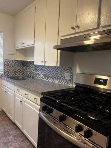 Main picture of 11224 1/2 Pangborn Ave