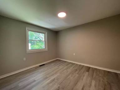 Main picture of 1112 S Lombardy St