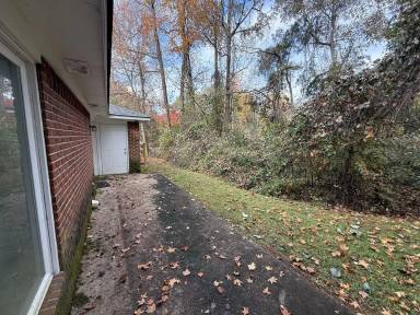 Main picture of 1325 Kurt Cir