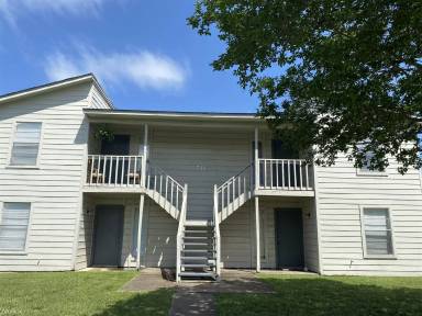 Main picture of 711 Vassar Ct