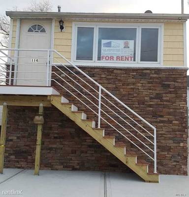 Main picture of 114 Malecon St