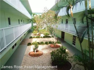 Main picture of 464 N Paula Dr