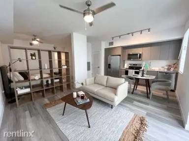Main picture of 184 E 4th Ave