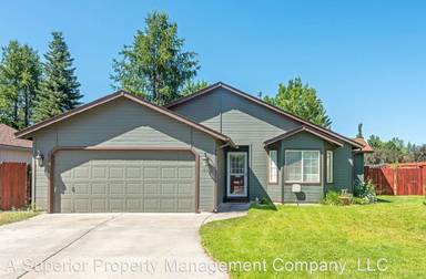 Main picture of 1824 NE Bobbie Ct