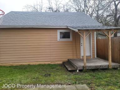 Main picture of 809 SE 12th St