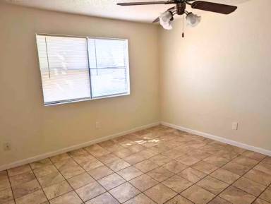 Main picture of 102 E Truman Ave