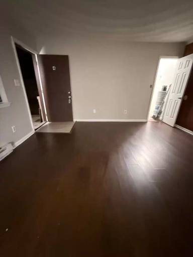 Main picture of 326 Ashlawn Dr