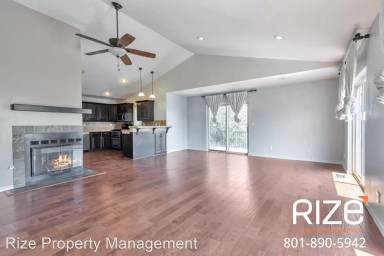 Main picture of 8888 Northcove Dr