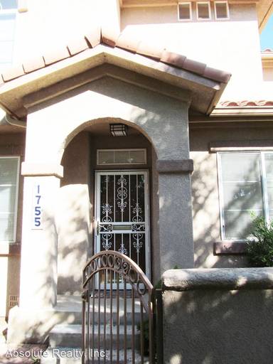 Main picture of 1755 Courtyard Hts
