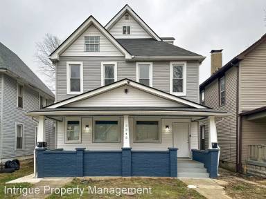 Main picture of 2345 N Kenwood Ave