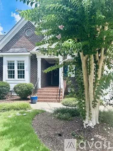 Main picture of 407 Chandler Grant Dr