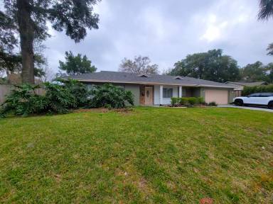 Main picture of 120 Birchwood Dr