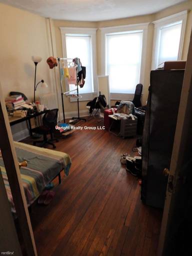 Main picture of 159 Kelton St