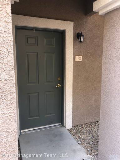 Main picture of Apache Hills