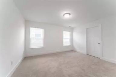 Main picture of 647 High Valley St