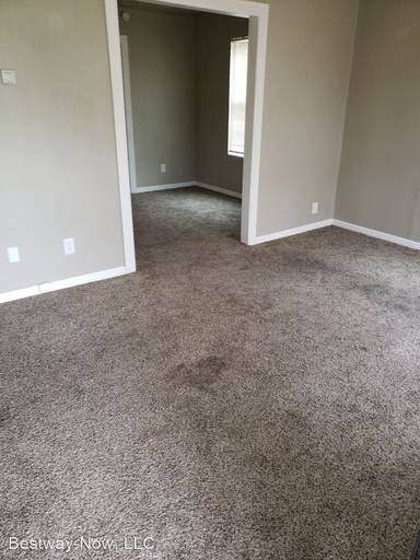 Main picture of 1701 N Page Ave