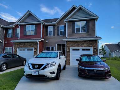 Main picture of 1824 Fox Den Way