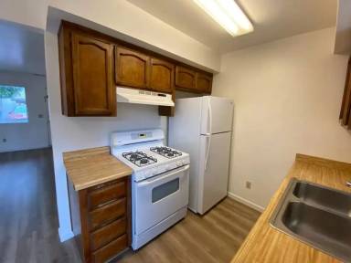 Main picture of 6400 Nacimiento Ave