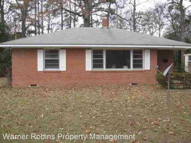 Main picture of 125 Evergreen St