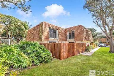 Main picture of 9100 SW 22nd Ct