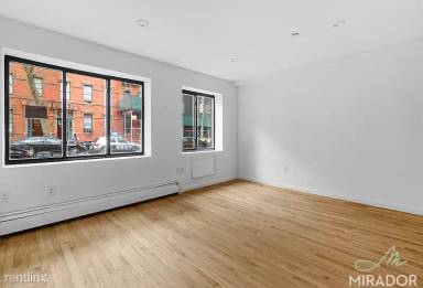 Main picture of 444 State St