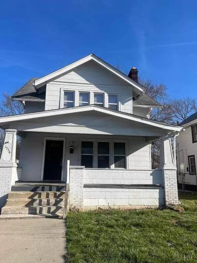 Main picture of 1556 Myrtle Ave