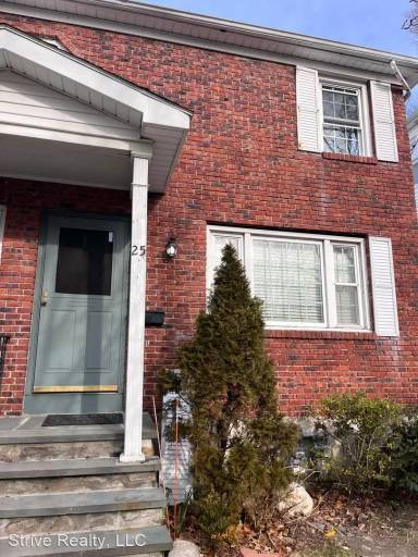 Main picture of 25 Whitford Ave