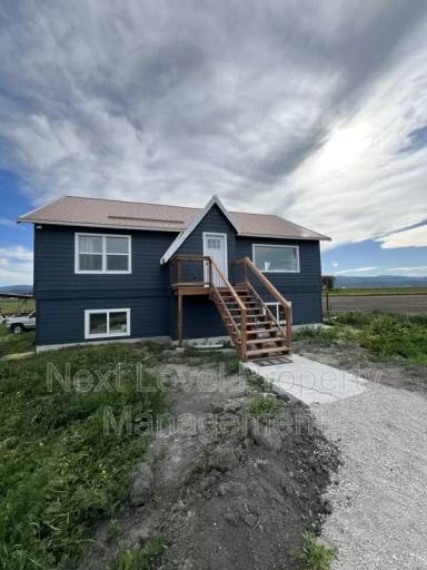 Main picture of 1265 Larkin Ln